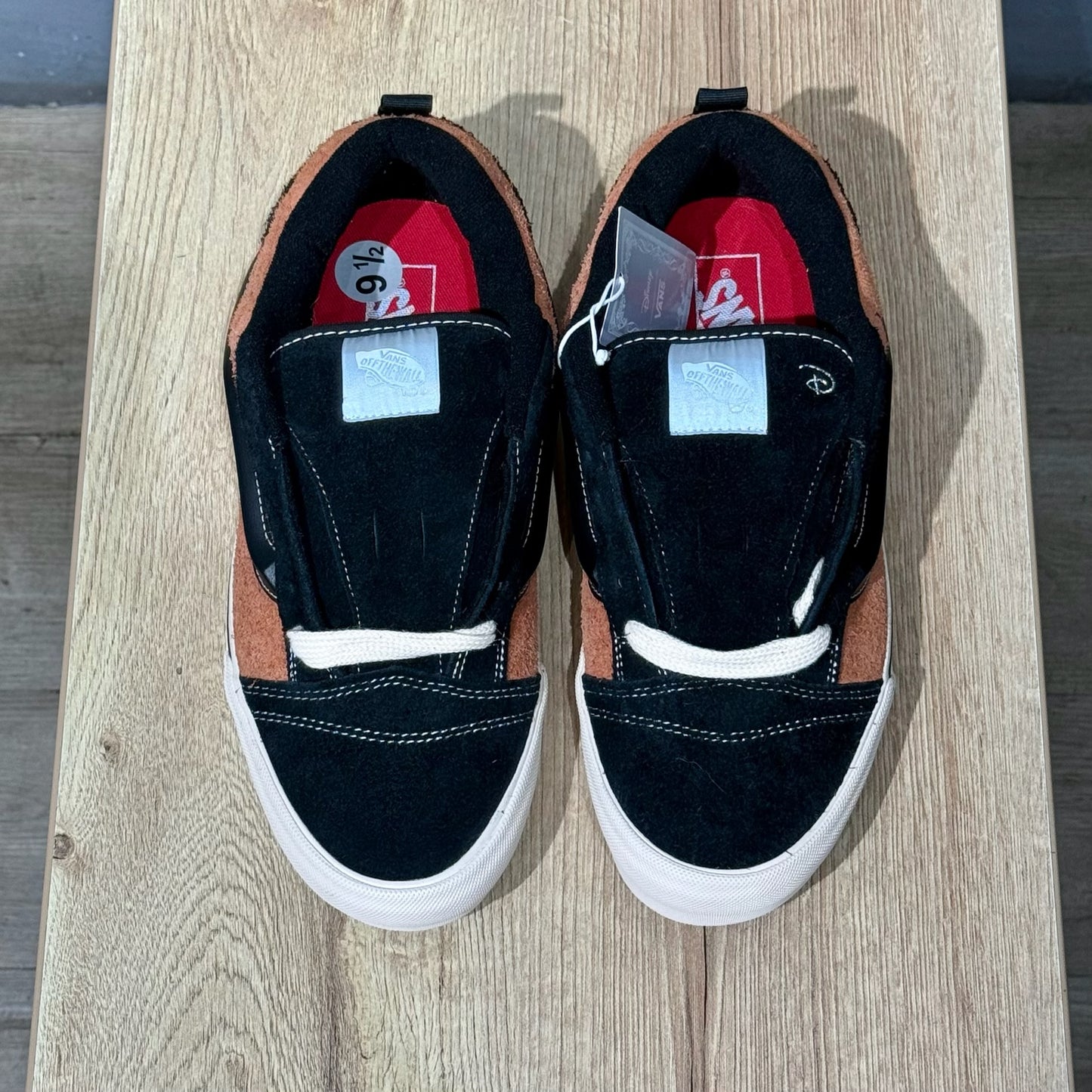 Vans x Disney Knu Skool - Scar