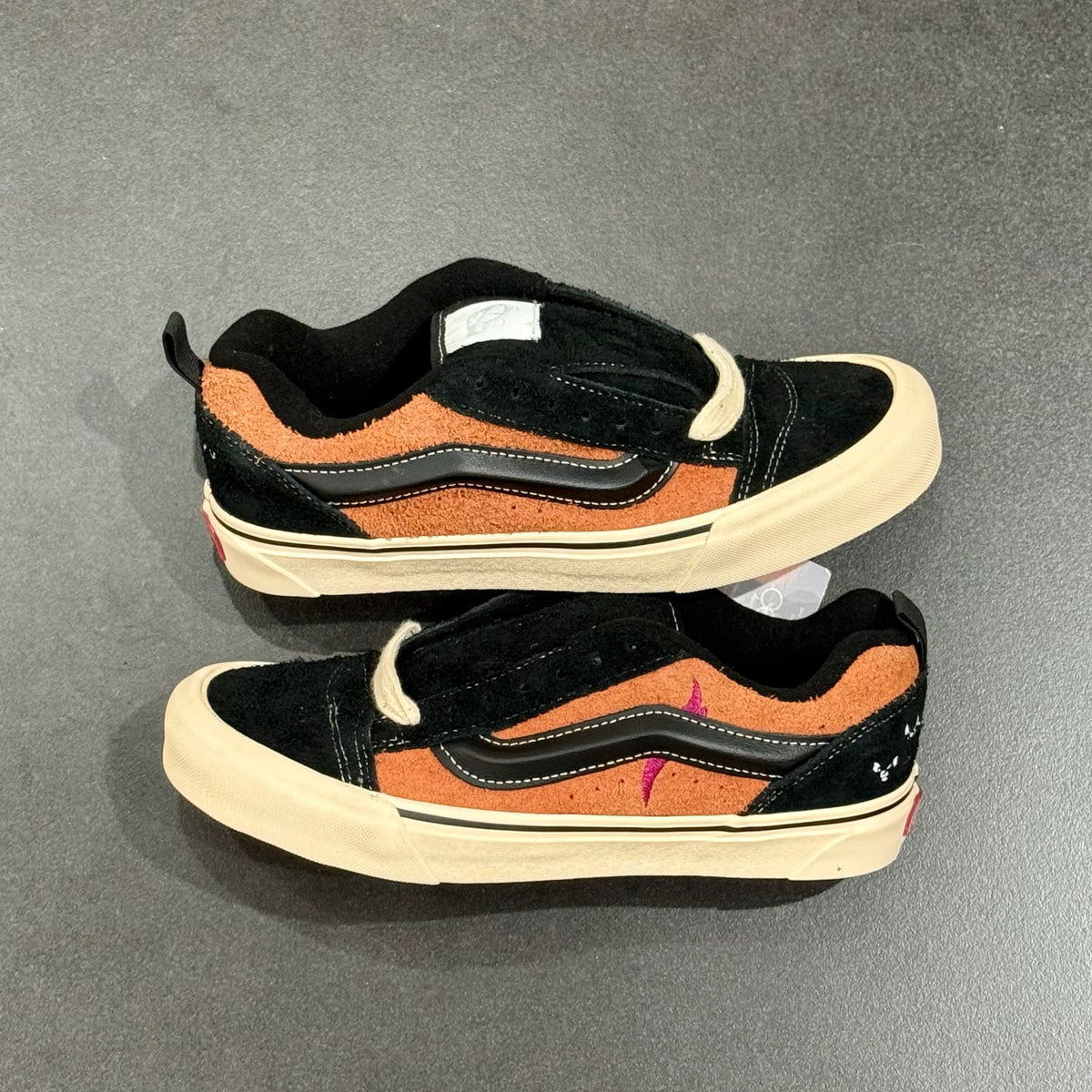 Vans Knu Skool x Disney - Scar