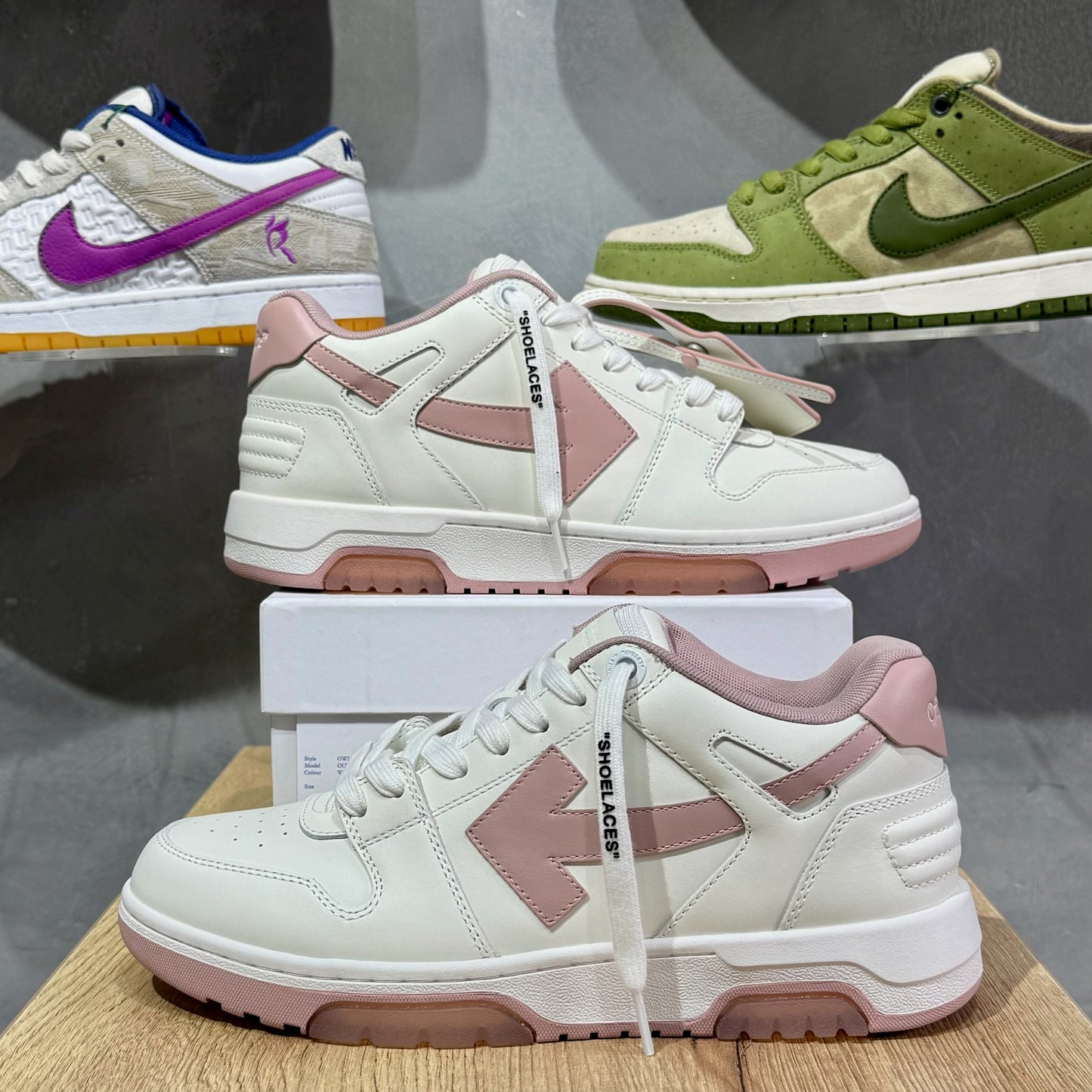 Off White Out Of Office - White & Pink