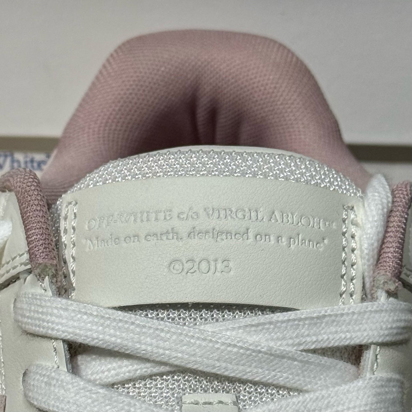 Off White Out Of Office - White & Pink