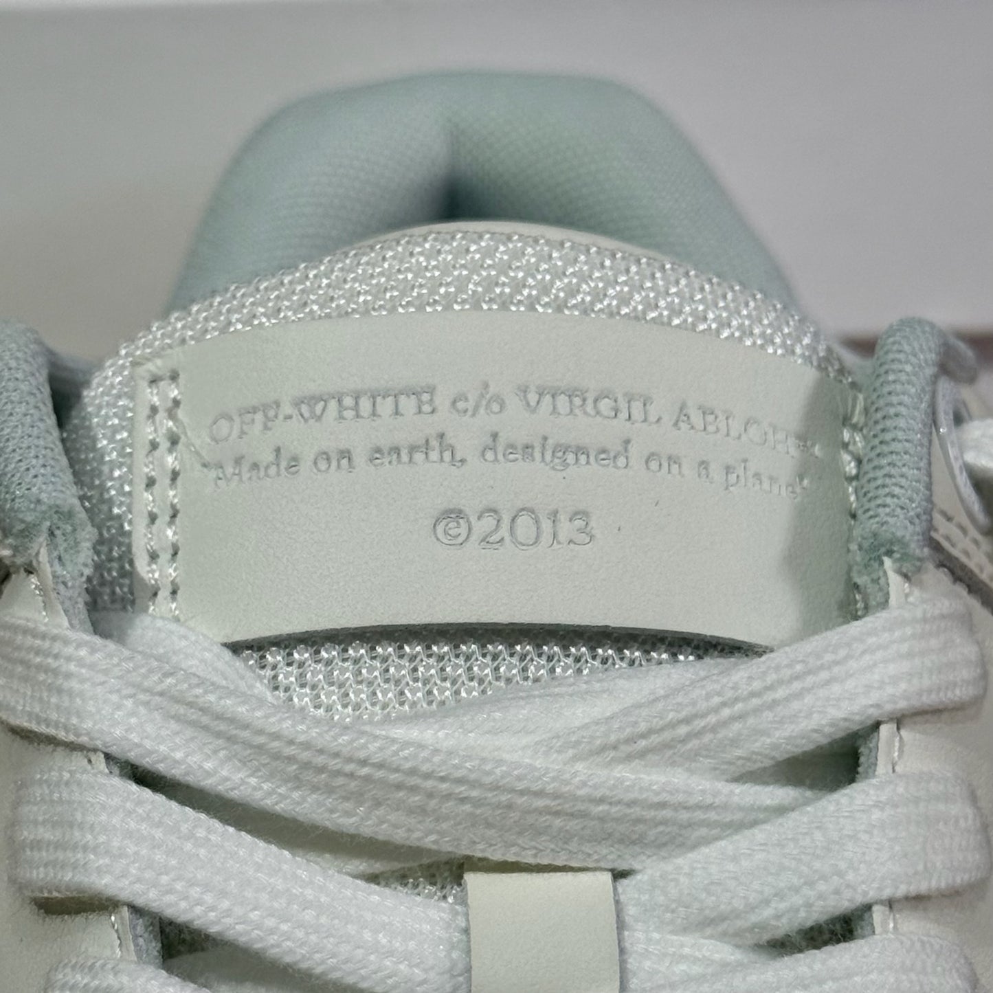 Off White Out Of Office For Walking - White