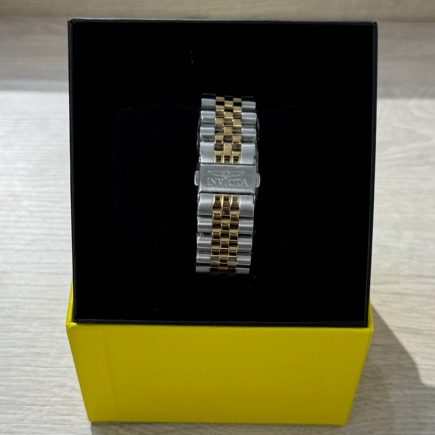 Invicta Specialty Watch 43mm Steel - Gold & White