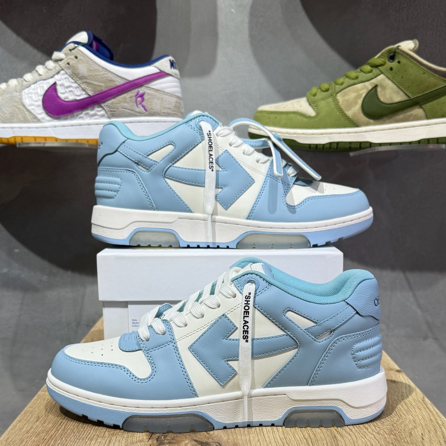 Off White Out Of Office - Light Blue