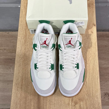 Jordan 4 SB - Pine Green