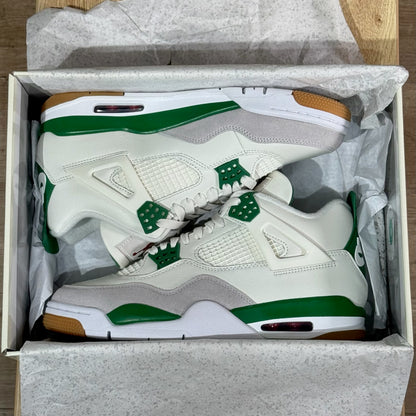 Jordan 4 SB - Pine Green