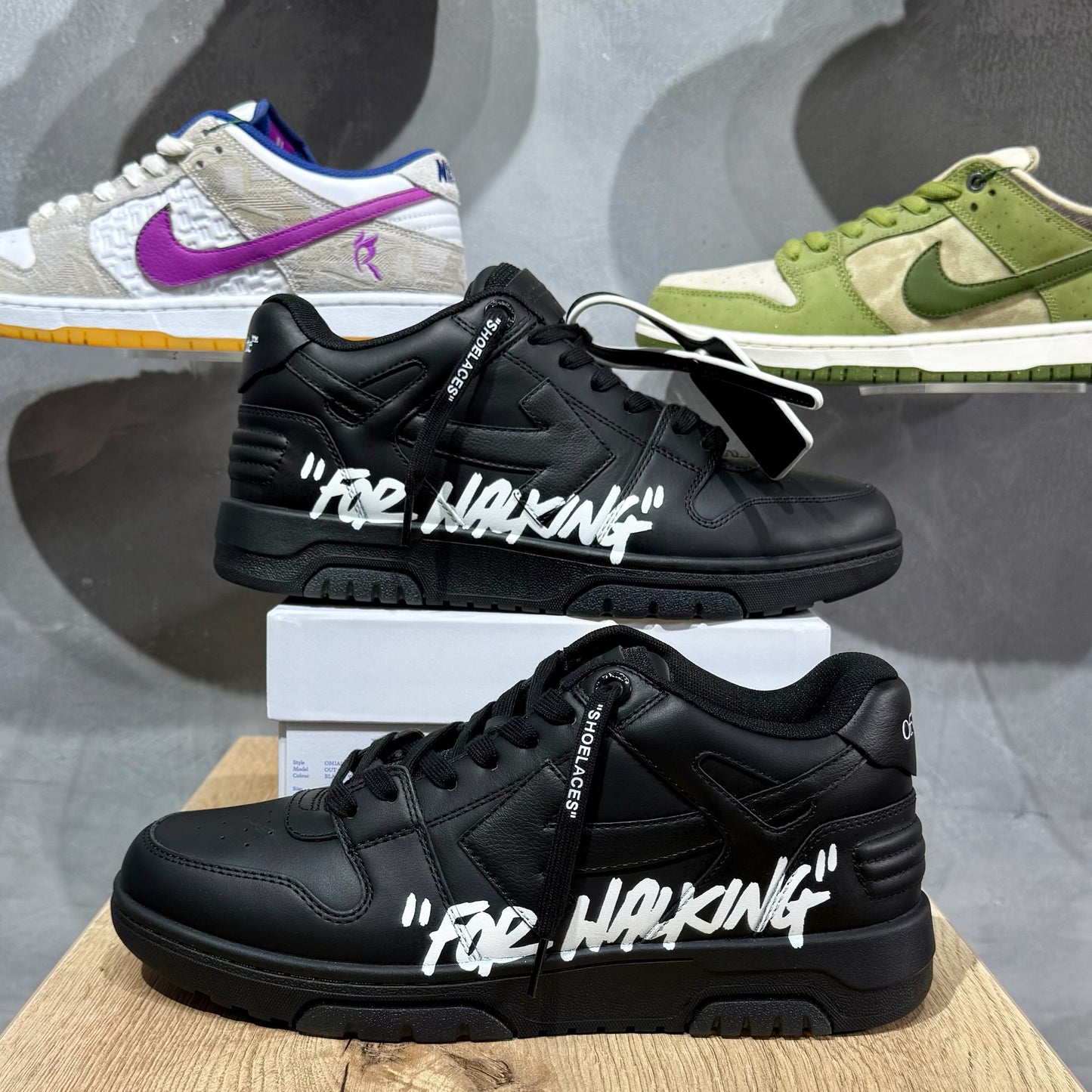 Off White Out Of Office For Walking - Black