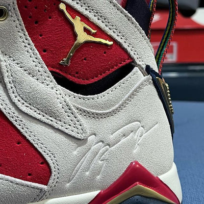 Jordan 7 x Trophy Room - New Sheriff in Town