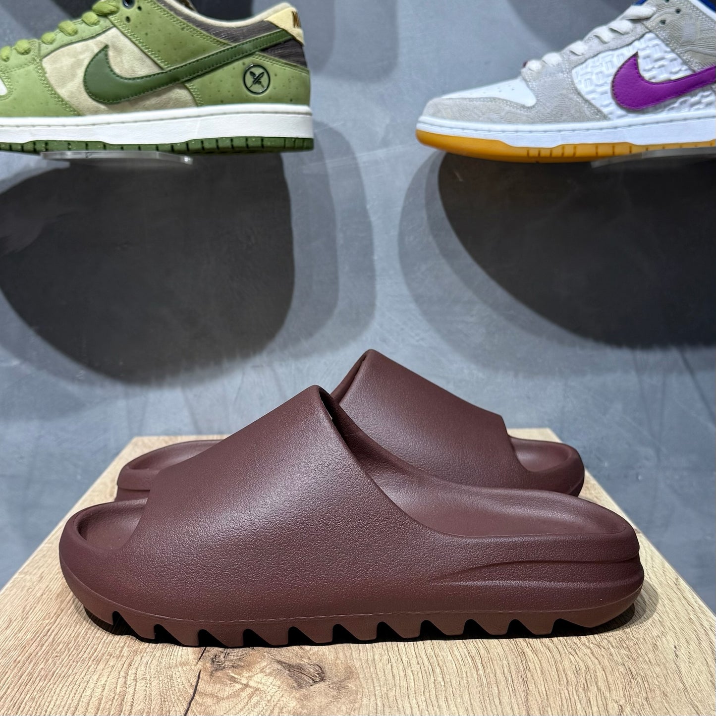 Yeezy Slides - Fudge