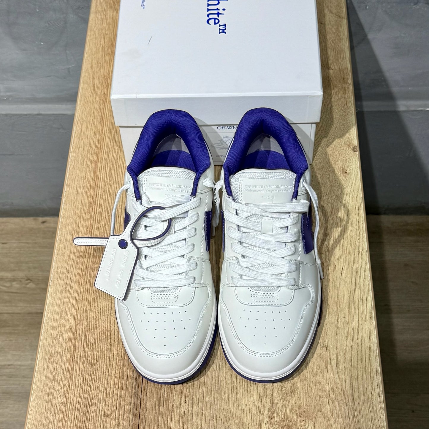 Off White Out Of Office - White & Dark Blue