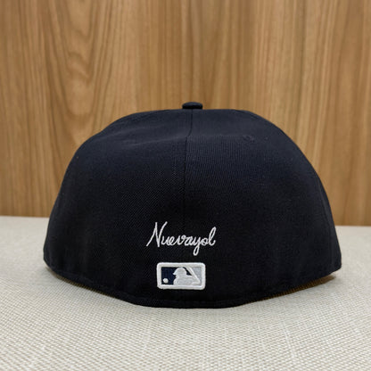 Bad Bunny x Frsh x New Era Yankees Nuevayol 5950 Fitted Hat