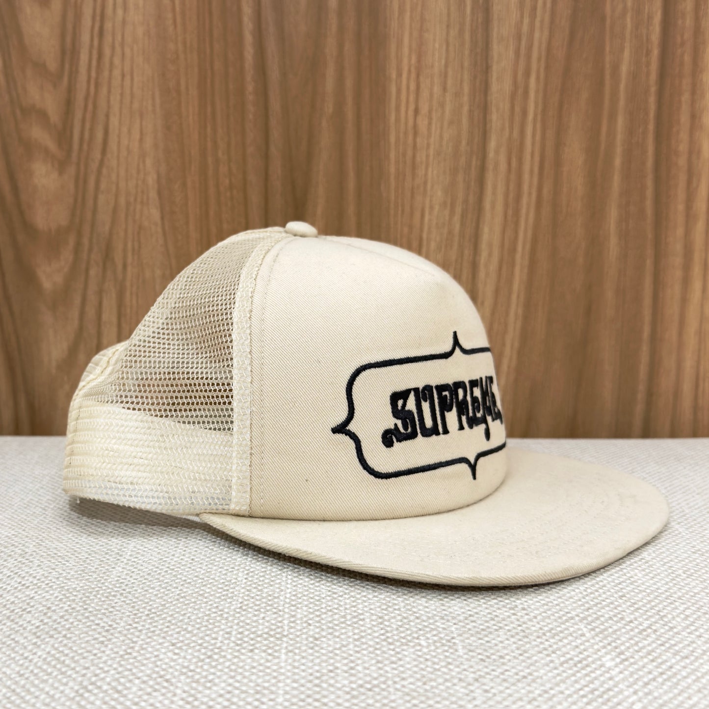 Supreme Logo Cap - Beige