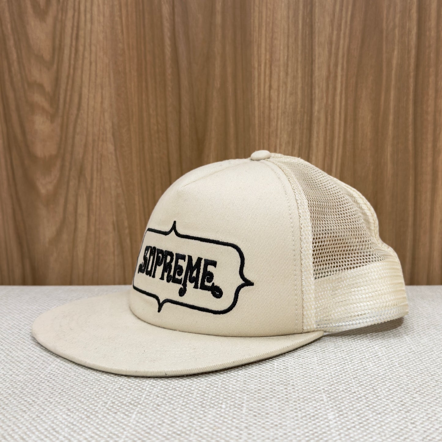 Supreme Logo Cap - Beige