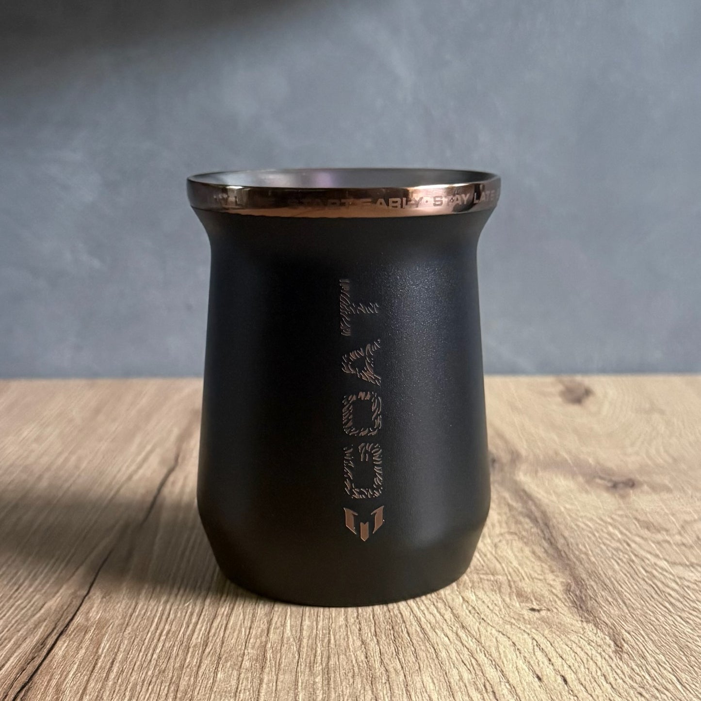 Stanley x Messi Mate Mug Flip 8 oz / 2.36 L - Black
