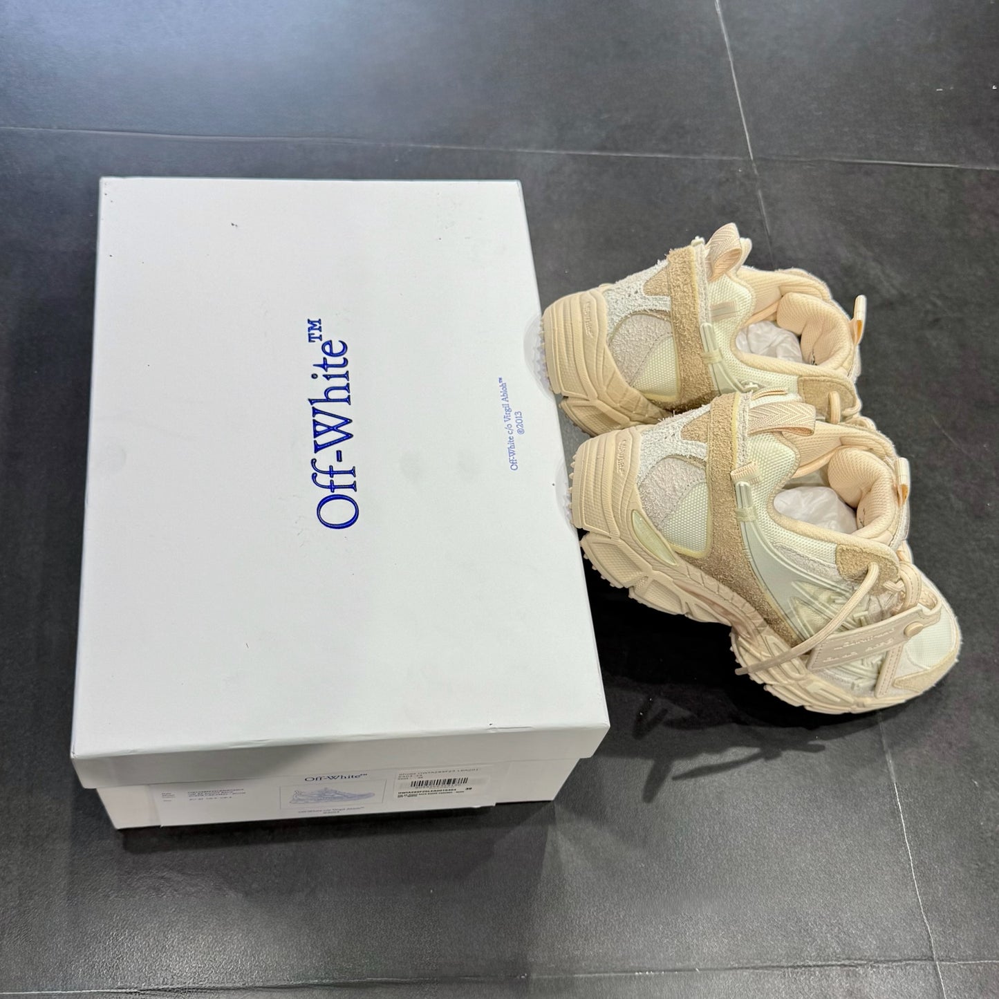 Off White Be Right Back - Suede Caramel Nude