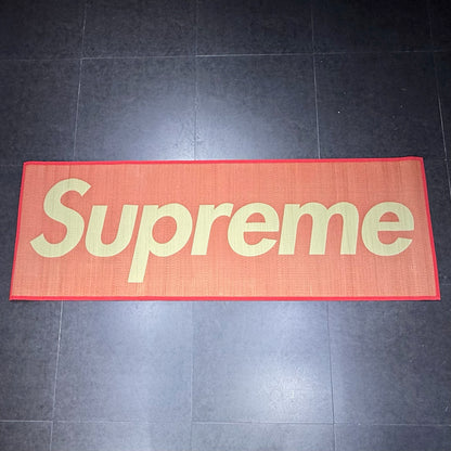 Supreme Woven Straw Mat - Red