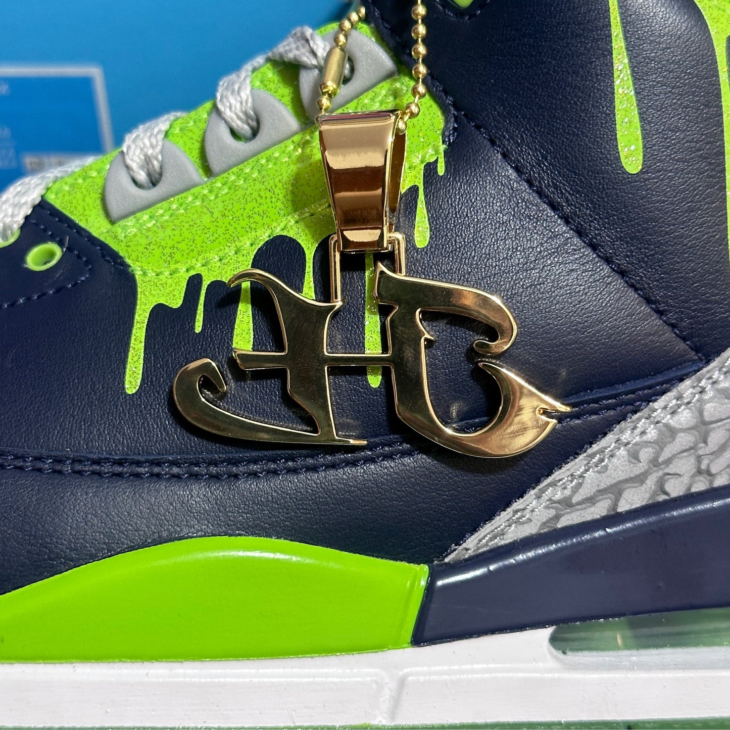 Jordan 3 x Doernbecher - Hugo