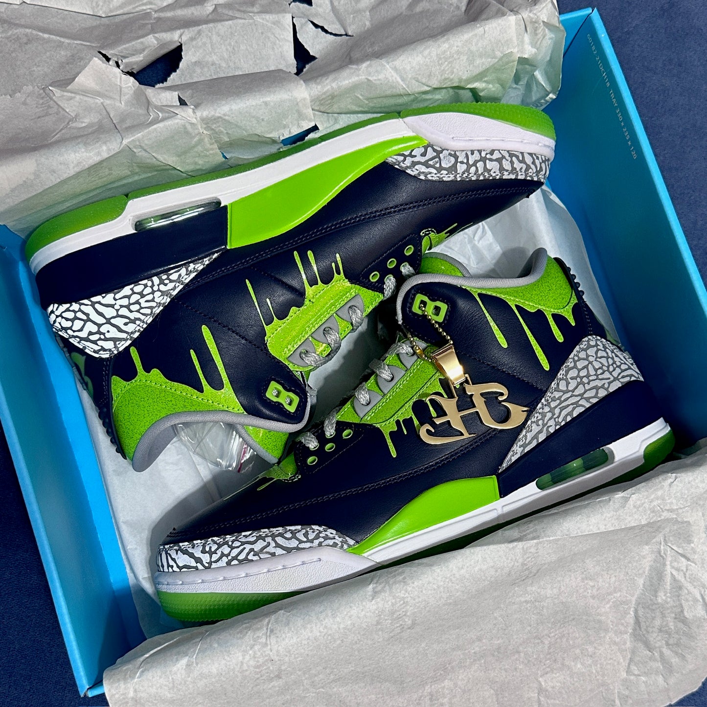 Jordan 3 x Doernbecher - Hugo