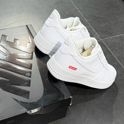 Nike x Supreme Air Force 1 - White