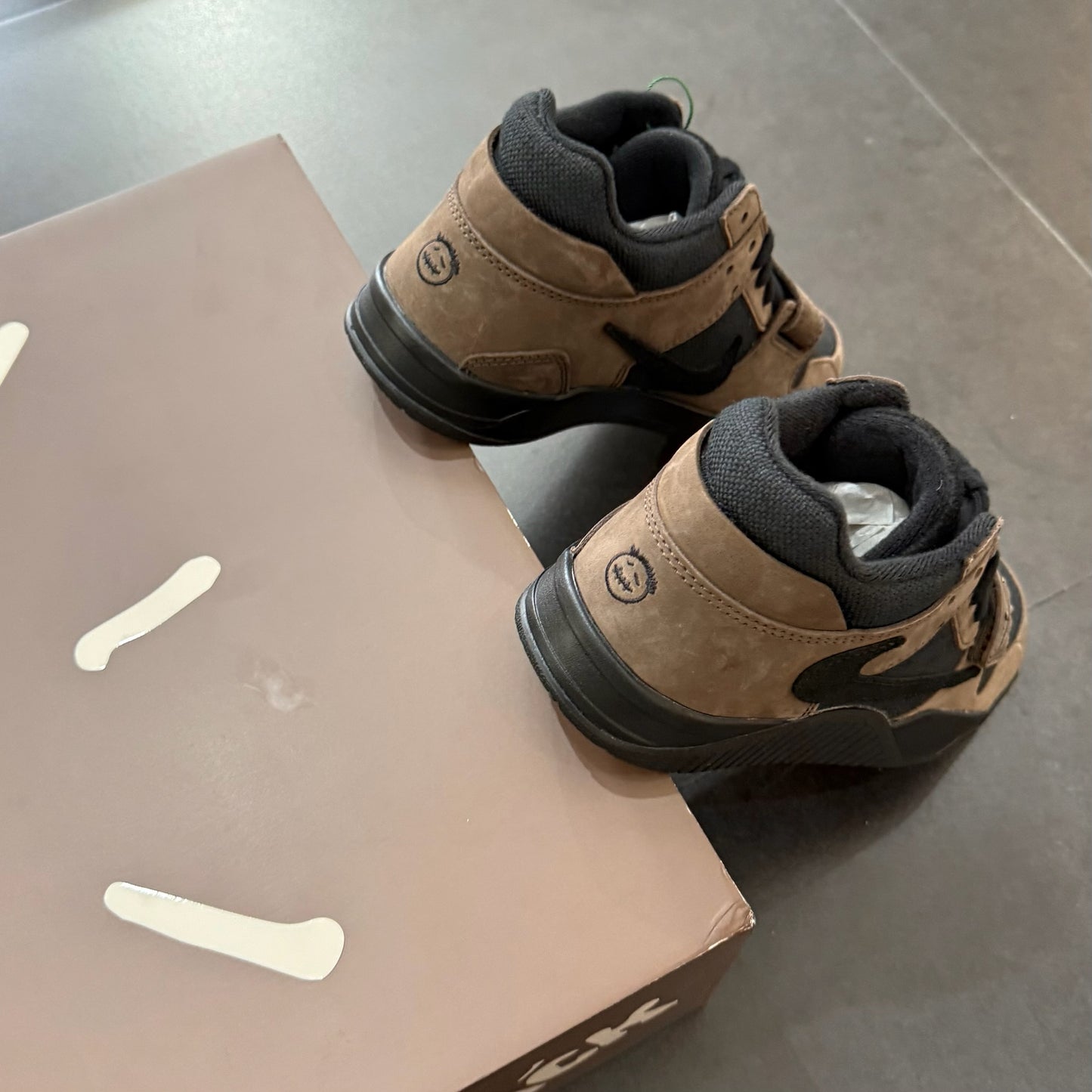 Jordan x Travis Scott Jumpman Jack - Dark Mocha