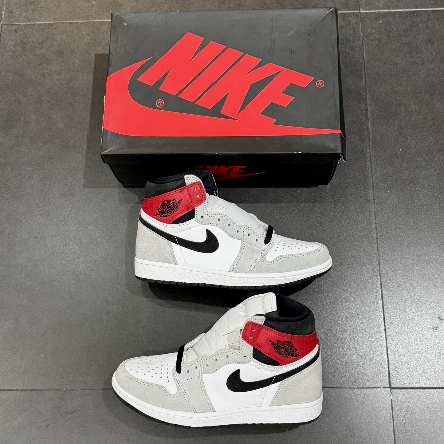 Jordan 1 High - Light Smoke Grey