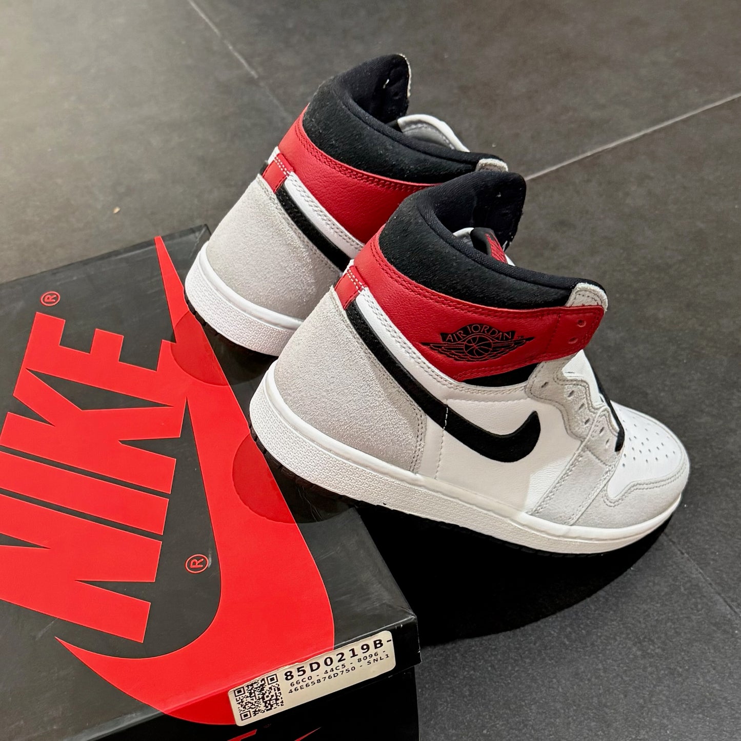 Jordan 1 High - Light Smoke Grey