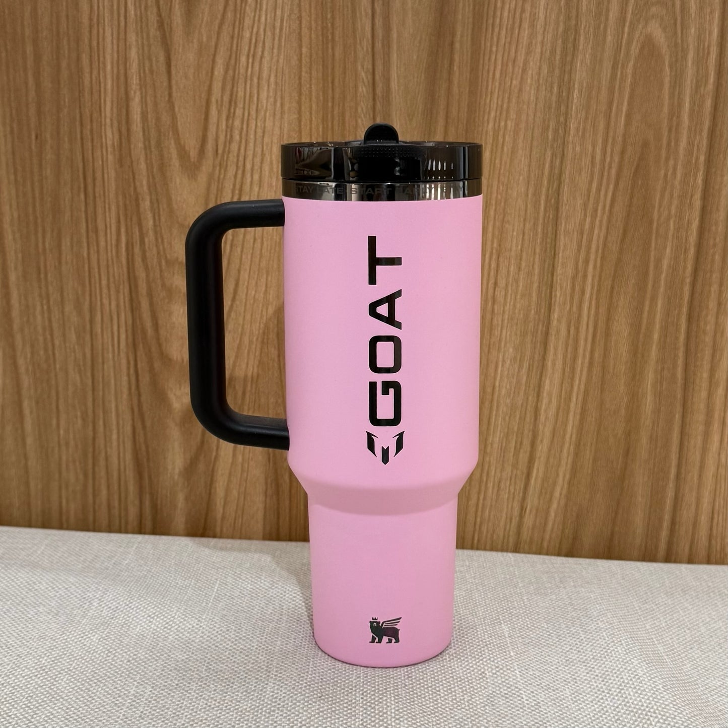 Stanley x Messi The Goat Tumbler 40 oz / 1.2 L - Pink