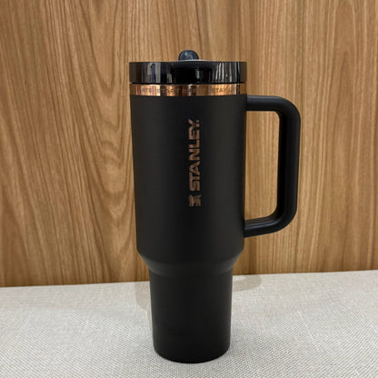 Stanley x Messi Quencher ProTour Flip Tumbler 40 oz / 1.2 L - Black