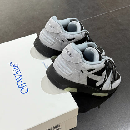 Off White Out Of Office Suede - Light Grey & Black